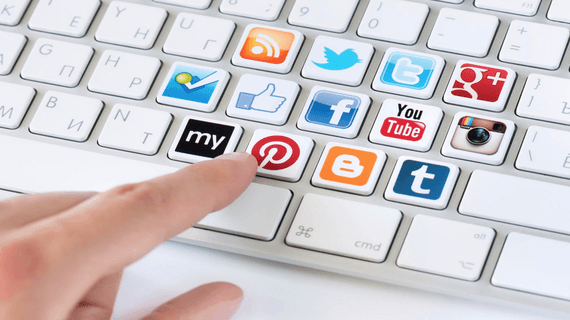 How to Choose a Social Media Analytics Tool