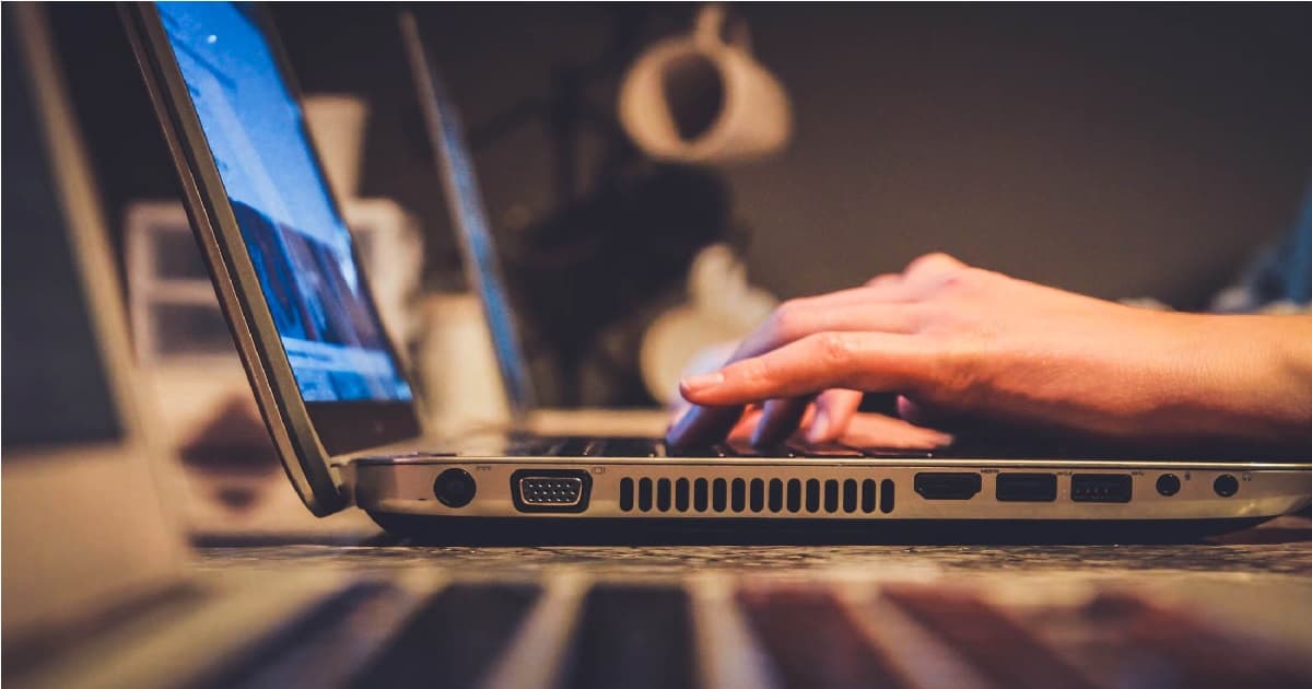 How to Reply to Comments on Facebook, Instagram, Twitter & LinkedIn