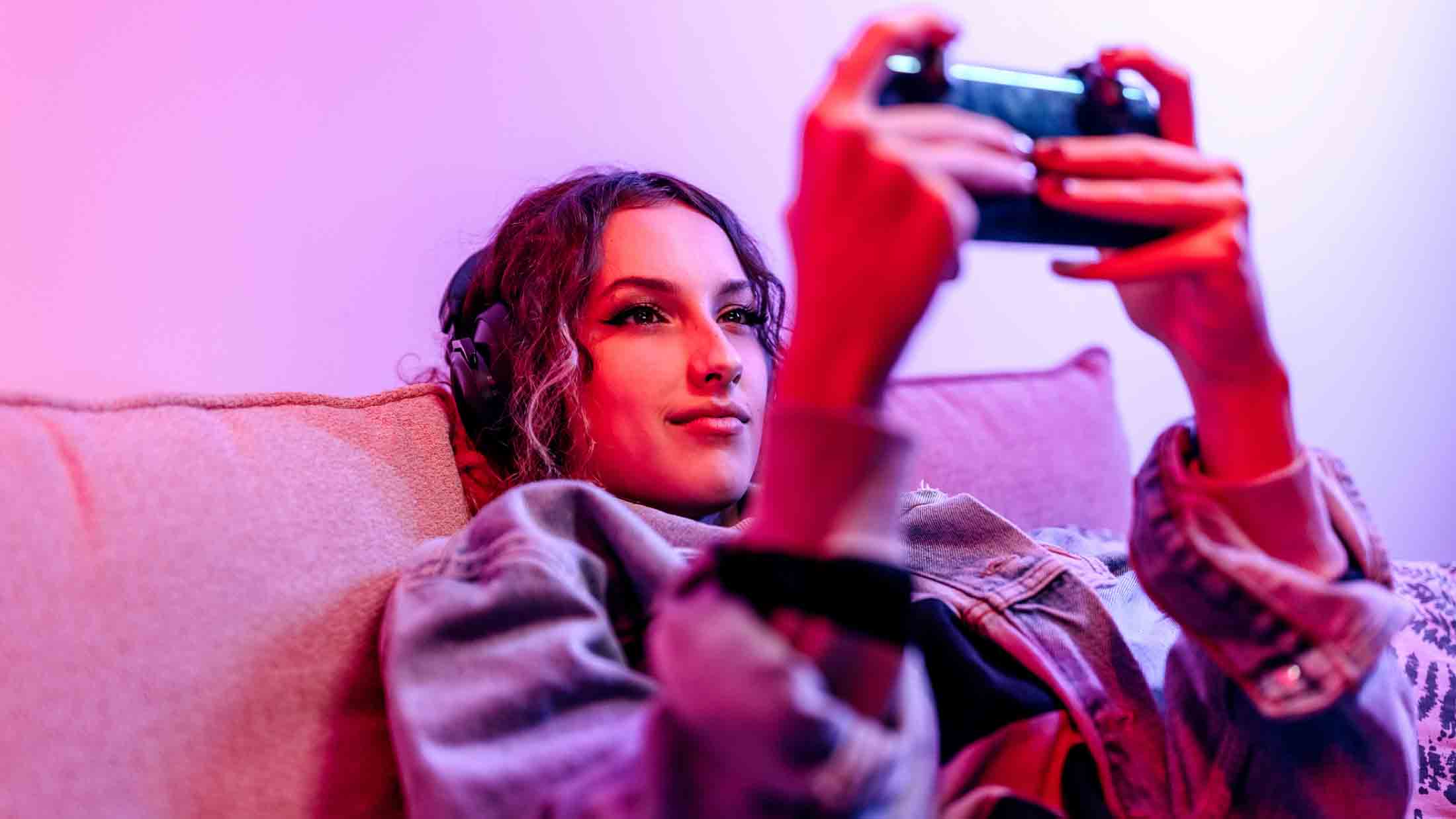 What Cozy Games Tell Us About Creating an Online Community