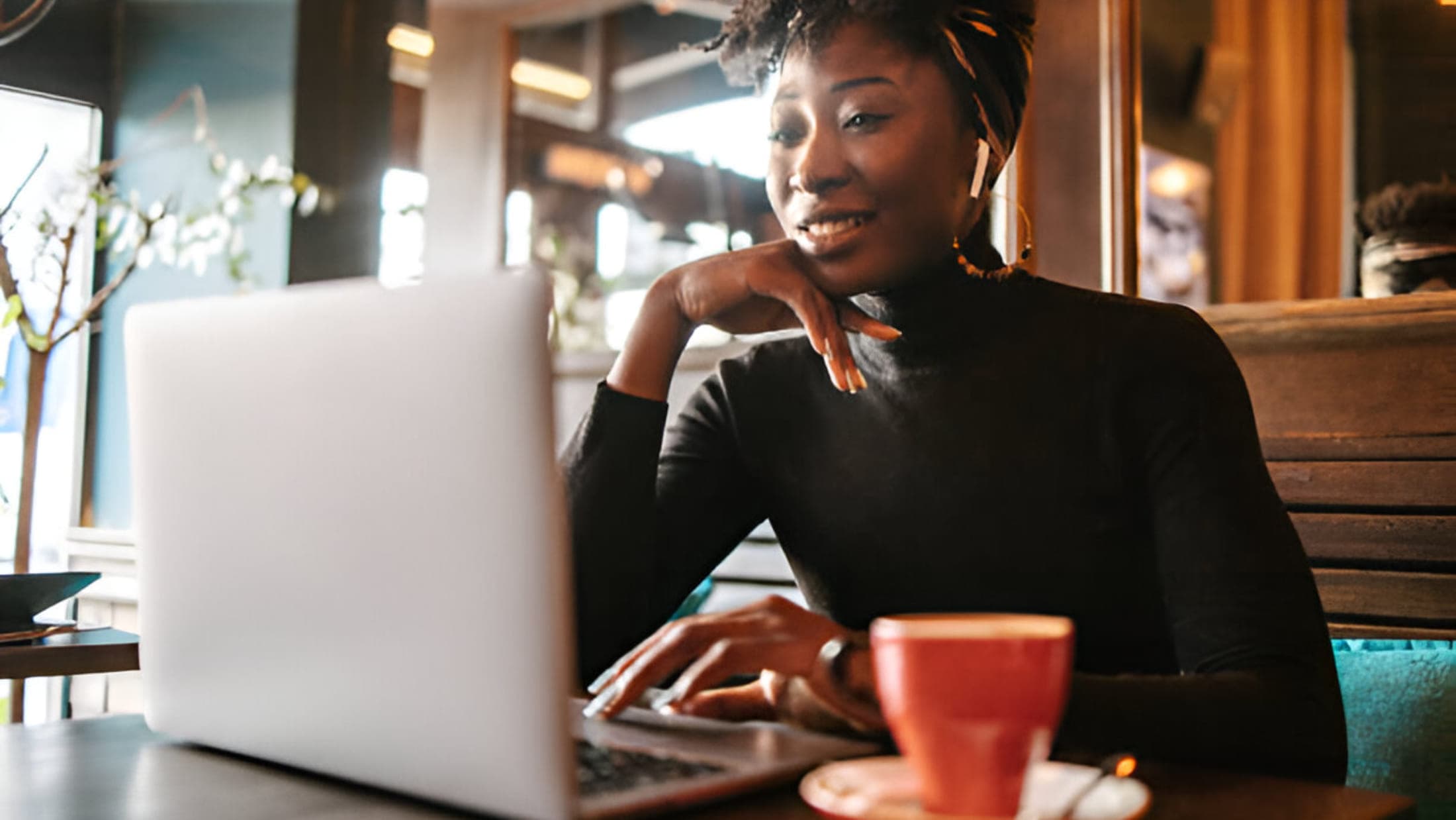 Social Media Manager Skills: Essential for 2024 Success