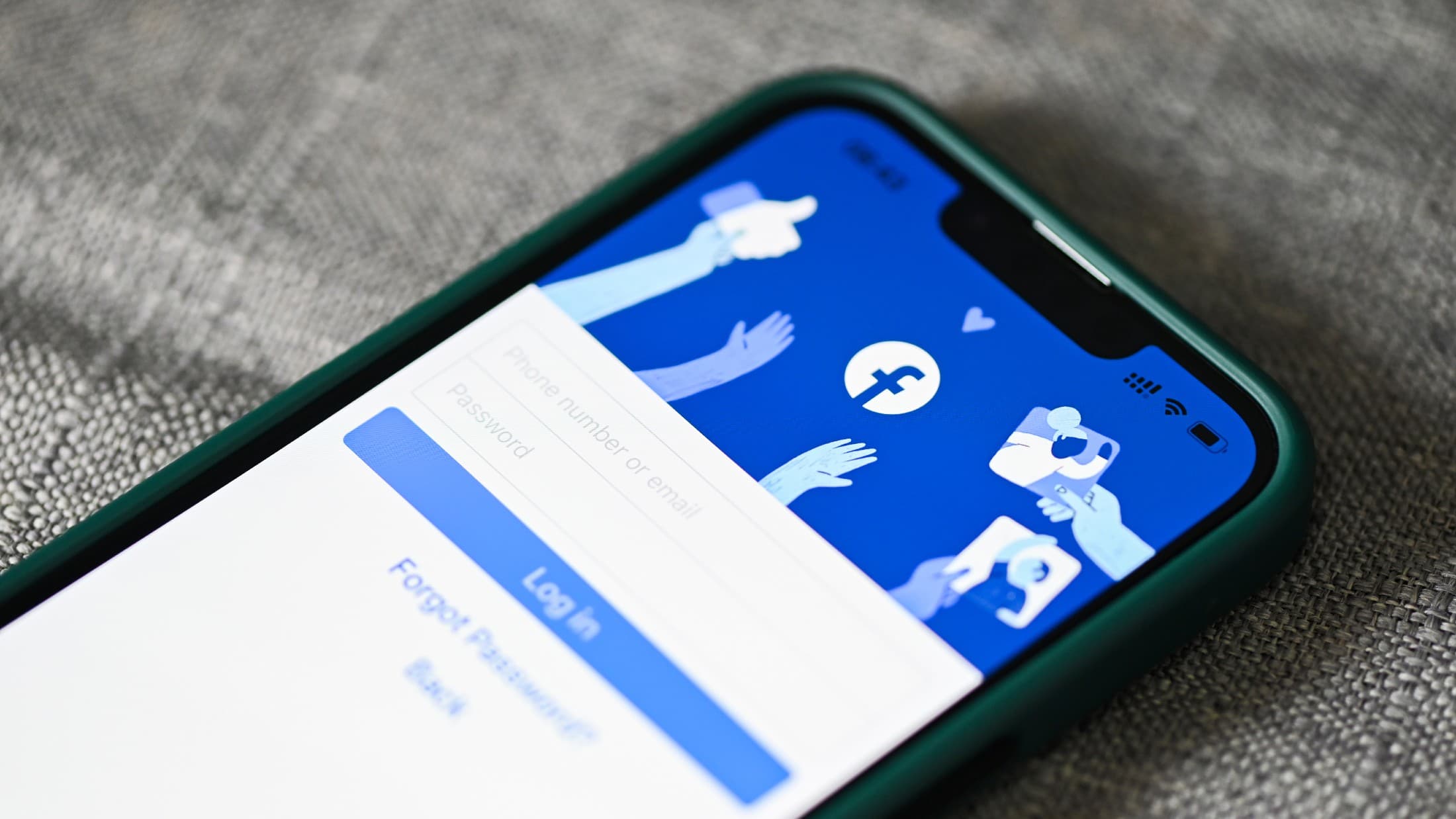 The Top Facebook Marketing Tools to Boost Your Business Strategy