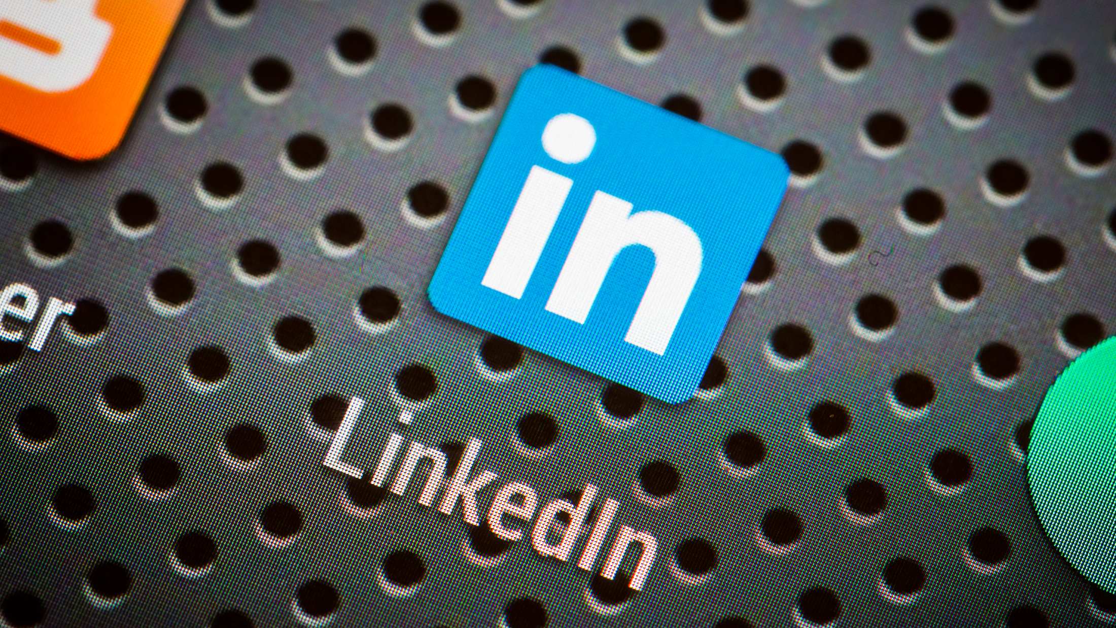 13 Essential LinkedIn Marketing Tools to Boost Your Business Success